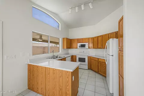 Kitchen - 4135 E Anderson Dr, Phoenix, AZ 85032 photo 1 of 4