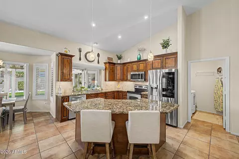 Kitchen - 1037 S Scallop Dr, Gilbert, AZ 85233 photo 3 of 3