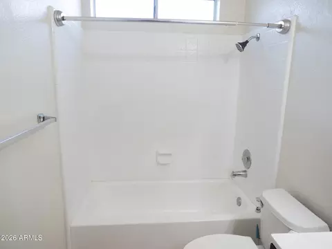 Bath - 5002 E Fairbrook St, Mesa, AZ 85205 photo 5 of 5