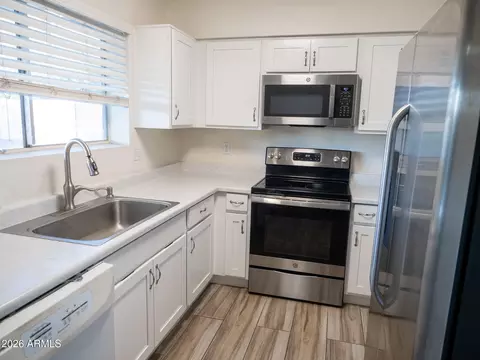 Kitchen - 5002 E Fairbrook St, Mesa, AZ 85205 photo 2 of 2