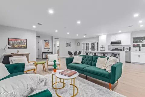 1535 W Lawrence Rd, Phoenix, AZ 85015