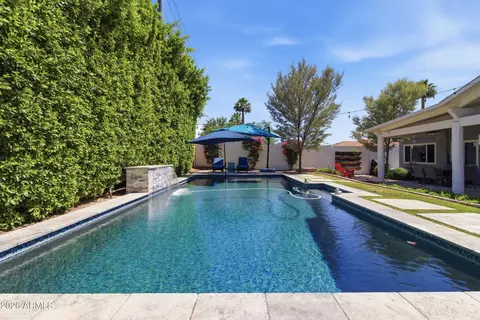2945 N 47th Pl, Phoenix, AZ 85018