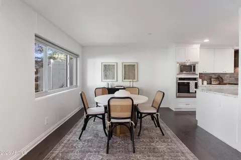 Dining - 2945 N 47th Pl, Phoenix, AZ 85018 photo 3 of 3