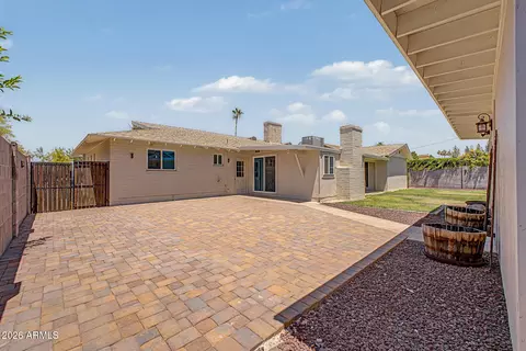 Exterior - 1247 W Devonshire St, Mesa, AZ 85201 photo 5 of 8
