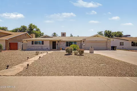 1247 W Devonshire St, Mesa, AZ 85201