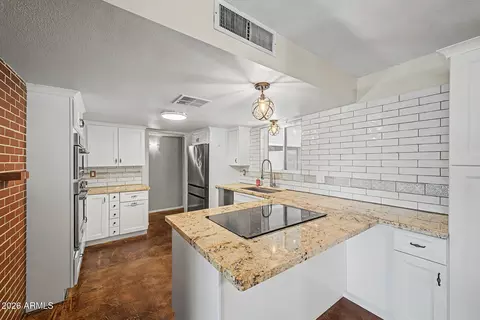 Kitchen - 1247 W Devonshire St, Mesa, AZ 85201 photo 3 of 3