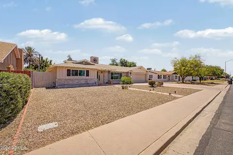 Exterior - 1247 W Devonshire St, Mesa, AZ 85201 photo 3 of 8