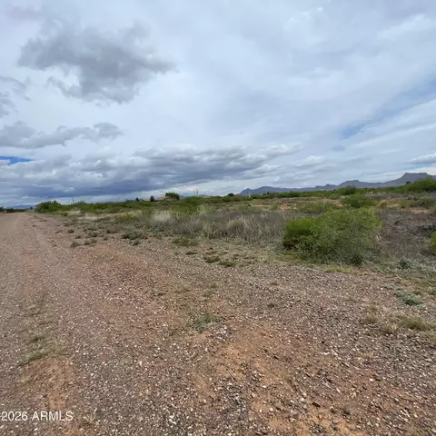 -- -- -- #2, Douglas, AZ 85607 photo 4