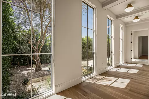 Entry Way - 5402 E Lafayette Blvd, Phoenix, AZ 85018 photo 3 of 3