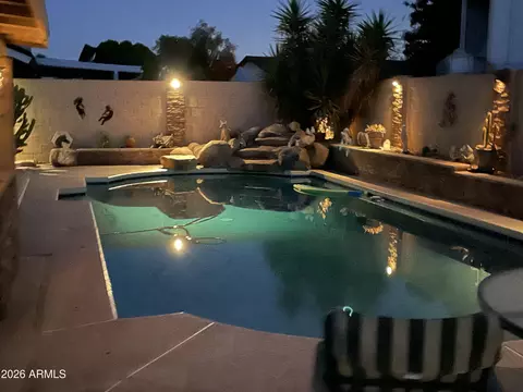 4035 W Dahlia Dr, Phoenix, AZ 85029