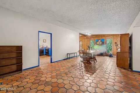 Dining - 1019 E Northview Ave, Phoenix, AZ 85020 photo 1 of 3
