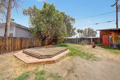 Exterior - 1019 E Northview Ave, Phoenix, AZ 85020 photo 7 of 11