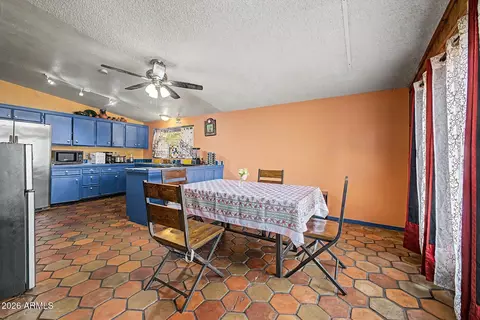 Dining - 1019 E Northview Ave, Phoenix, AZ 85020 photo 3 of 3