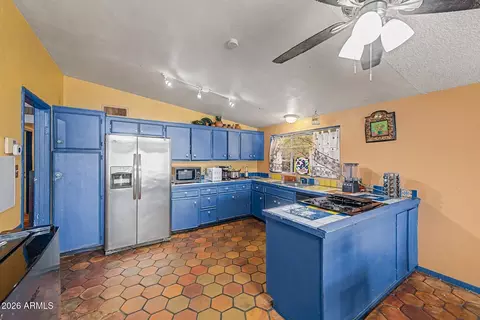 Kitchen - 1019 E Northview Ave, Phoenix, AZ 85020 photo 1 of 3