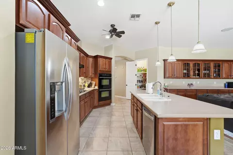 Kitchen - 11427 E Stanton Cir, Mesa, AZ 85212 photo 4 of 9