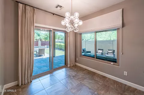 Dining - 1527 E Gary Way, Phoenix, AZ 85042 photo 1 of 1