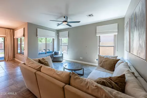 Living - 1527 E Gary Way, Phoenix, AZ 85042 photo 2 of 2
