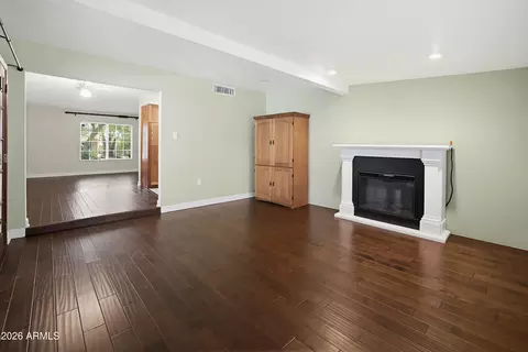 Living - 4321 E Pipa St, Phoenix, AZ 85044 photo 7 of 9