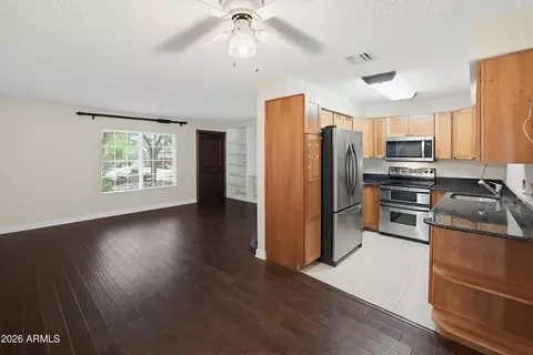 Living - 4321 E Pipa St, Phoenix, AZ 85044 photo 5 of 9