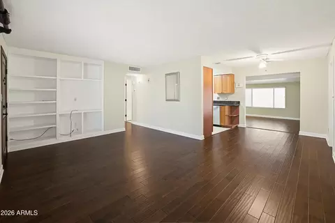 Living - 4321 E Pipa St, Phoenix, AZ 85044 photo 1 of 9