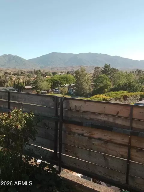 1206 E Vista Cir, Globe, AZ 85501