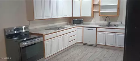 Kitchen - 1206 E Vista Cir, Globe, AZ 85501 photo 2 of 2