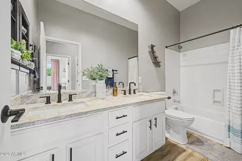 Bath - 4272 E Buckboard Rd, Gilbert, AZ 85297 photo 3 of 3