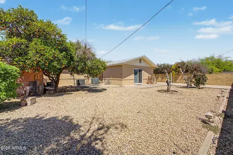 Exterior - 6527 N 20th Ave, Phoenix, AZ 85015 photo 5 of 6