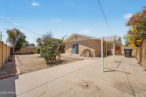 Exterior - 6527 N 20th Ave, Phoenix, AZ 85015 photo 3 of 6