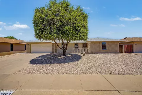 10502 W Edgewood Dr, Sun City, AZ 85351