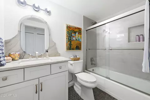 Bath - 2947 E Rose Ln, Phoenix, AZ 85016 photo 7 of 9