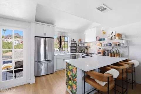 Kitchen - 2947 E Rose Ln, Phoenix, AZ 85016 photo 1 of 7