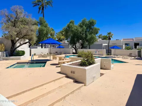 Exterior - 2947 E Rose Ln, Phoenix, AZ 85016 photo 10 of 12