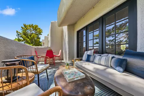 Exterior - 2947 E Rose Ln, Phoenix, AZ 85016 photo 4 of 12