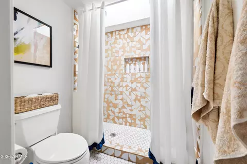 Bath - 2947 E Rose Ln, Phoenix, AZ 85016 photo 5 of 9