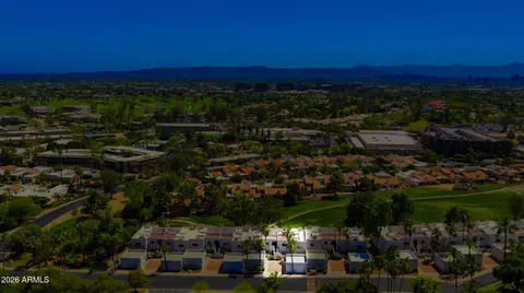 View/Area - 2947 E Rose Ln, Phoenix, AZ 85016 photo 1 of 9