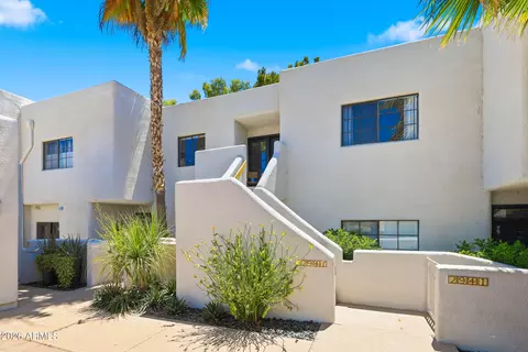 2947 E Rose Ln, Phoenix, AZ 85016