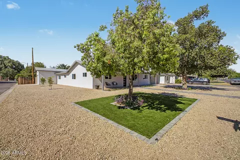 Exterior - 928 E Georgia Ave, Phoenix, AZ 85014 photo 2 of 9