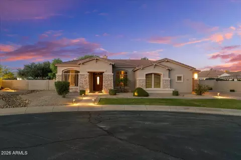 6427 S Magic Ct, Gilbert, AZ 85298