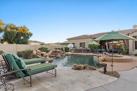 Exterior - 6427 S Magic Ct, Gilbert, AZ 85298 photo 6 of 21