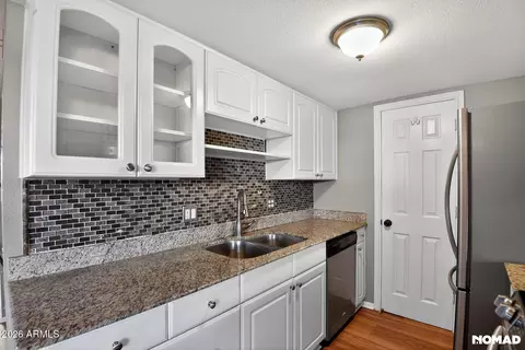 1228 E Lawrence Ln, Phoenix, AZ 85020