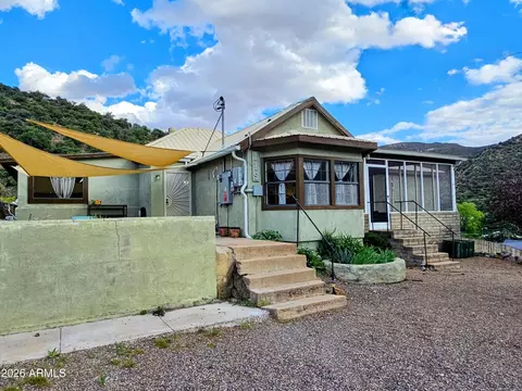 119 Star Ave, Bisbee, AZ 85603