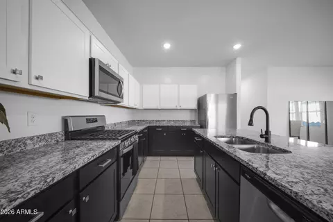5619 W Moody Trl, Laveen, AZ 85339