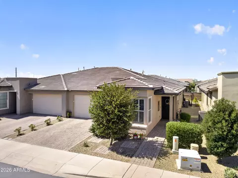 292 E Las Puertas Ln, Queen Creek, AZ 85140