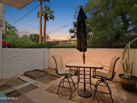 Exterior - 1402 E Osborn Rd #2, Phoenix, AZ 85014 photo 6 of 7