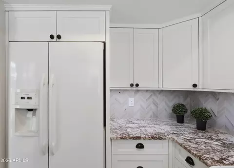 Kitchen - 1402 E Osborn Rd #2, Phoenix, AZ 85014 photo 2 of 2