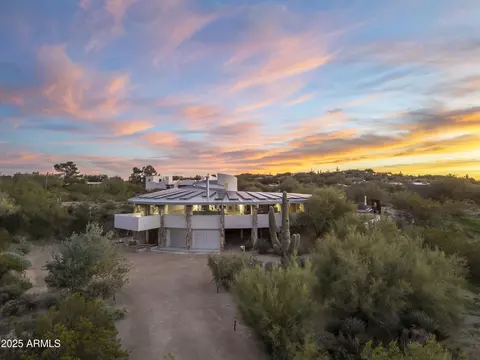 7915 E Primrose Path, Carefree, AZ 85377