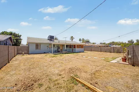 Exterior - 820 E Butler Dr, Phoenix, AZ 85020 photo 3 of 8