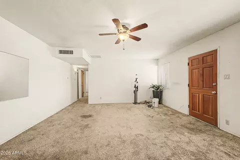 Living - 820 E Butler Dr, Phoenix, AZ 85020 photo 3 of 3