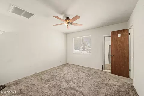 Bedroom - 820 E Butler Dr, Phoenix, AZ 85020 photo 3 of 5